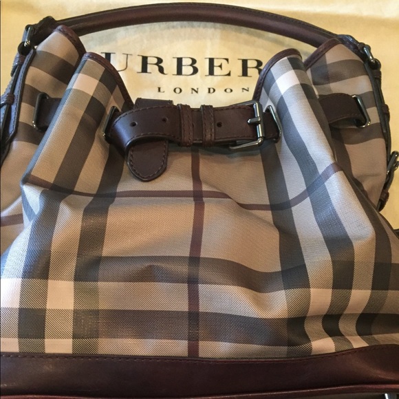 burberry belted bag